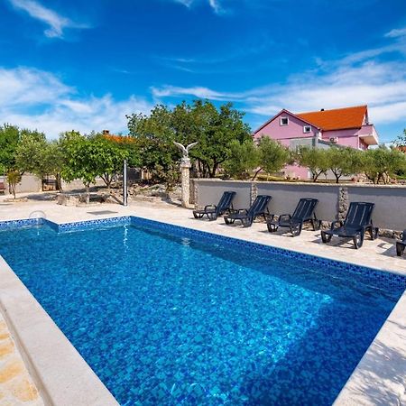 Villa Eagle Бенковац Екстериор снимка