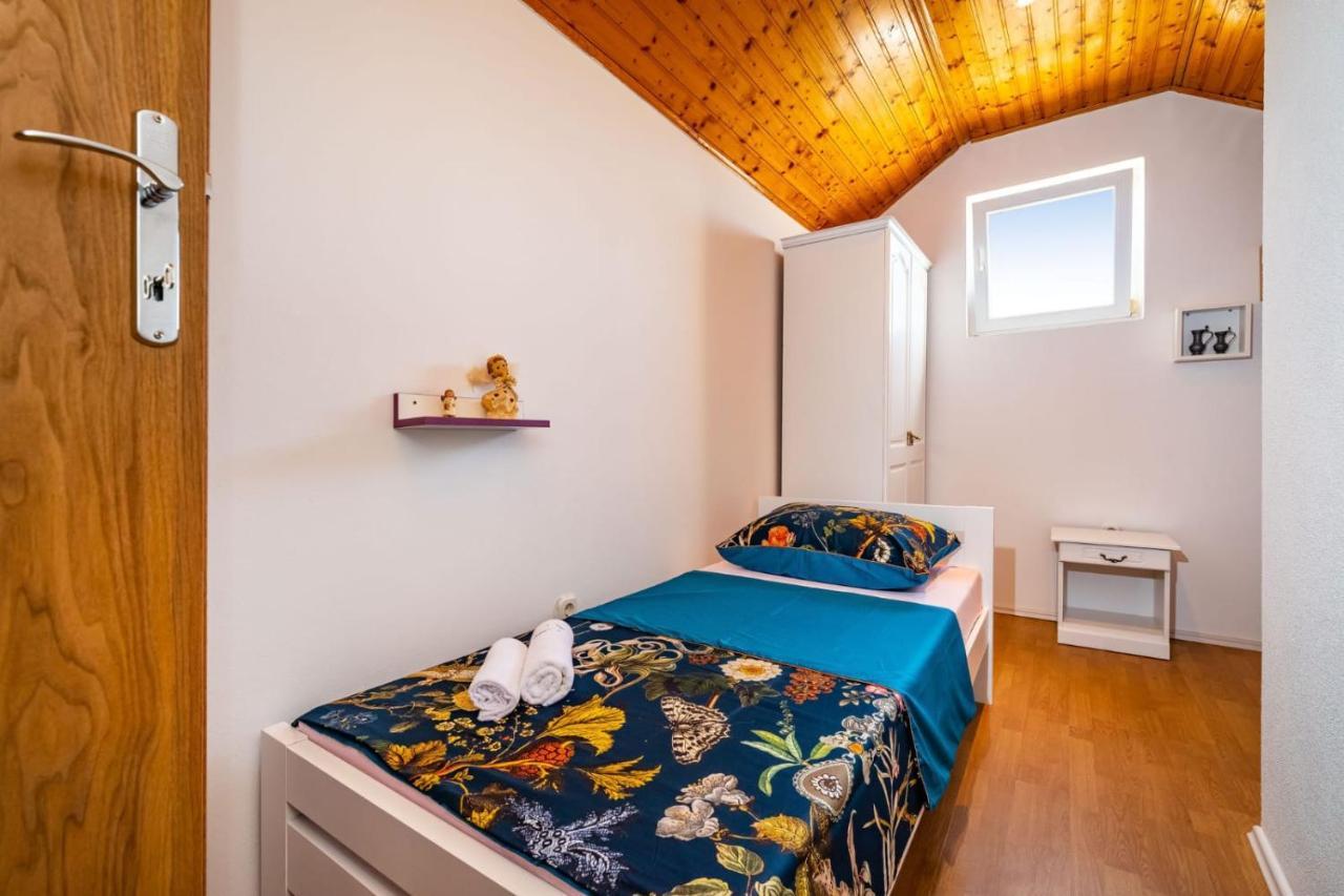 Villa Eagle Бенковац Екстериор снимка