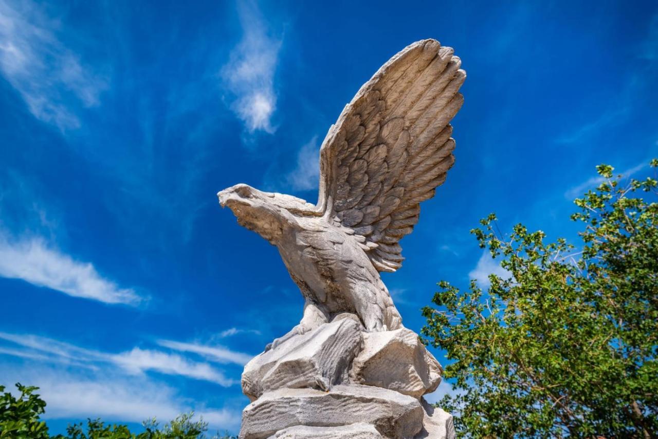 Villa Eagle Бенковац Екстериор снимка