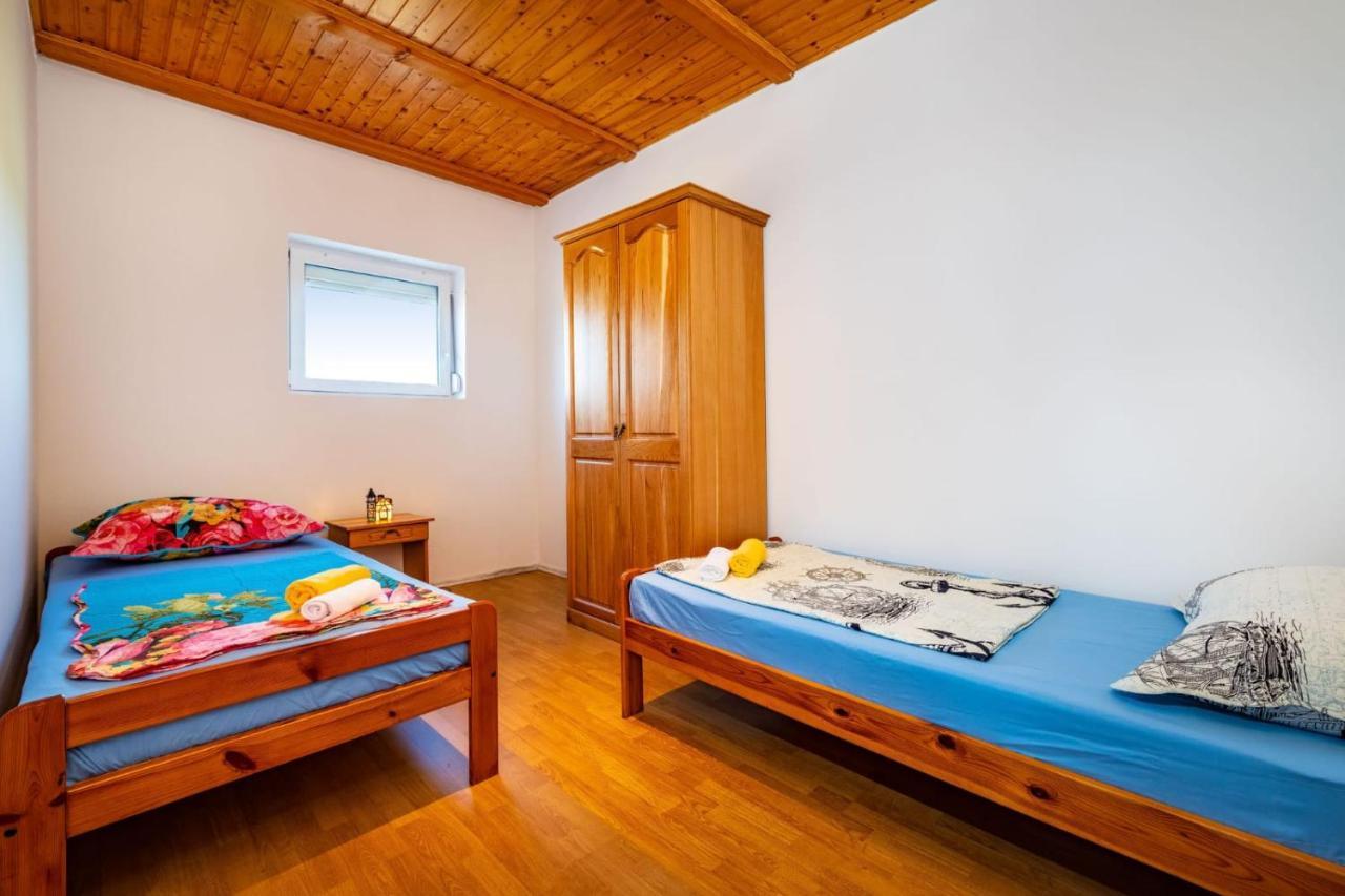 Villa Eagle Бенковац Екстериор снимка